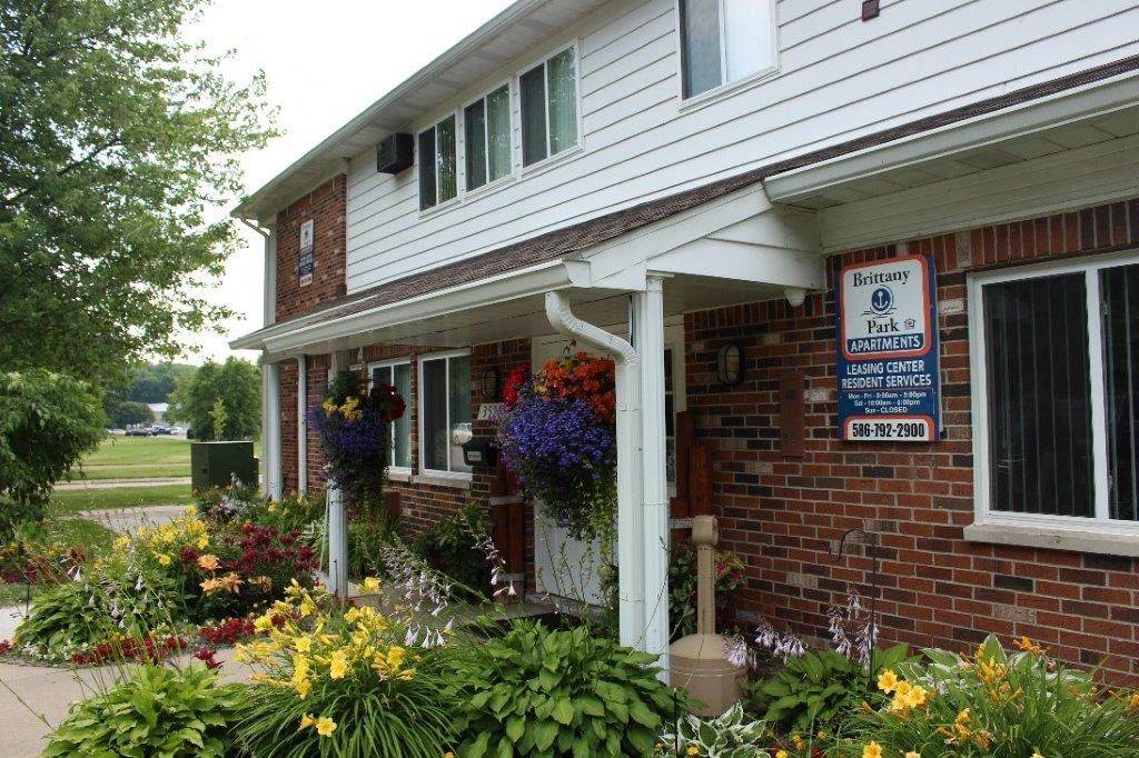 Brittany Park Apartments Harrison Twp, 35255 Brittany Park Dr., Harrison Twp, MI RentCafe